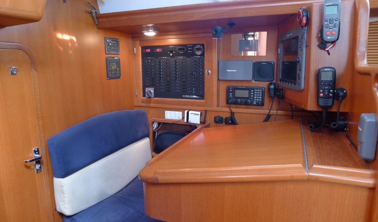46 Outbound Full control Nav Station & Electrical