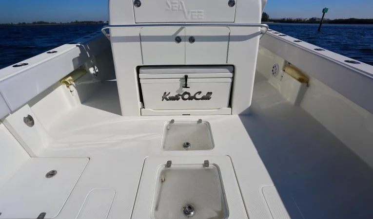 39 SeaVee 