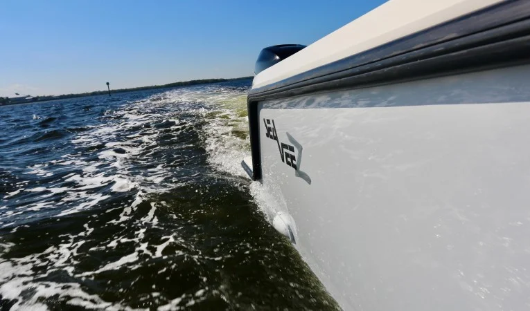 39 SeaVee 