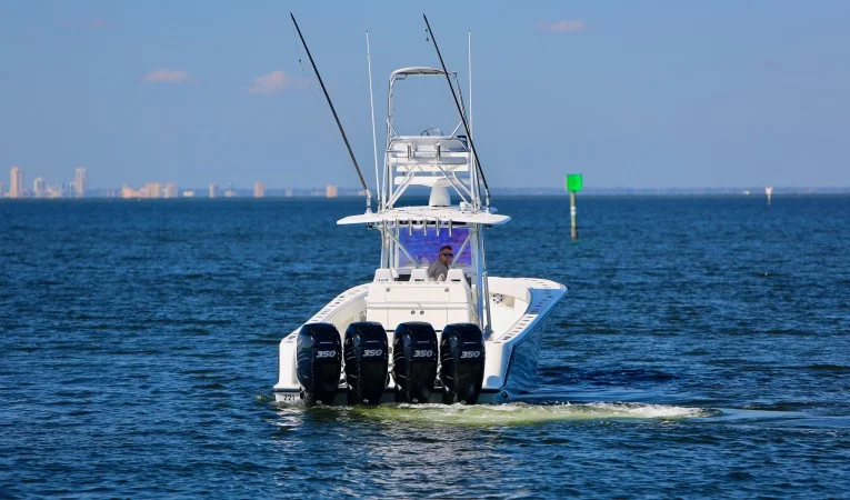 39 SeaVee 
