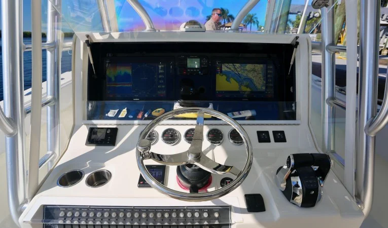 39 SeaVee 