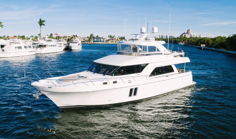 72 Ocean Alexander 