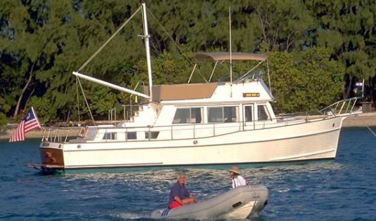 43 Grand Banks Manufacturer Provided Image