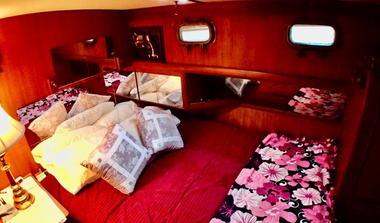 49 Kha Shing Master Stateroom II