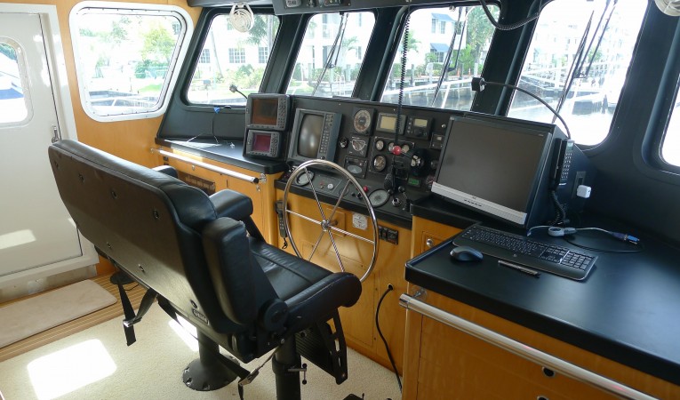 63 Cape Horn Pilothouse