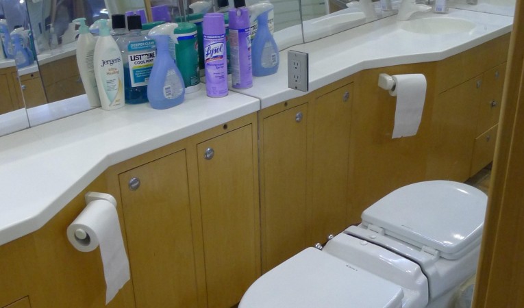 63 Cape Horn Master Bathroom