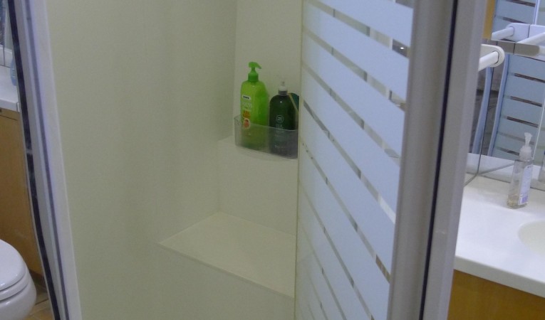 63 Cape Horn Master Shower