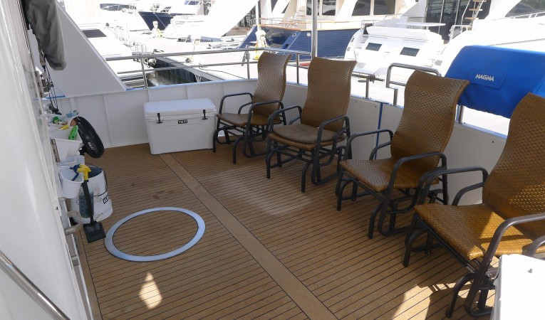 63 Cape Horn Aft Deck