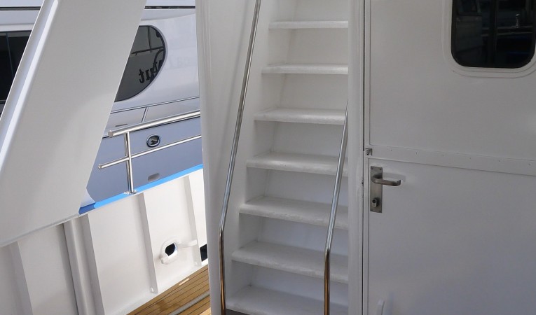 63 Cape Horn Aft Deck/Stair to Flybridge