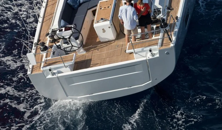 51 Beneteau 