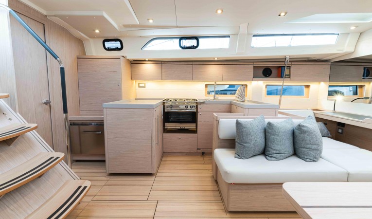 51 Beneteau 