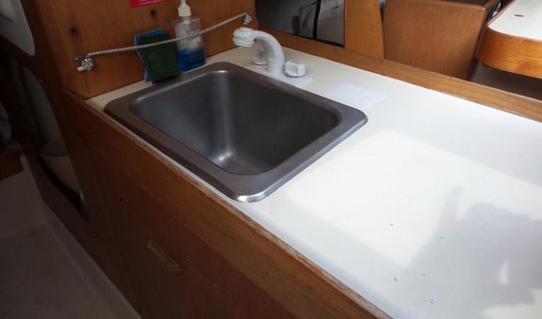 37 Express Galley sink