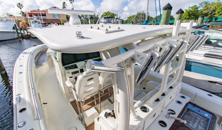 42 Hydra Sports Custom 