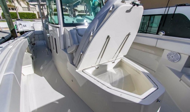 42 Hydra Sports Custom 