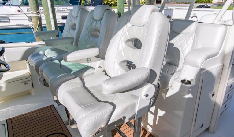 42 Hydra Sports Custom 