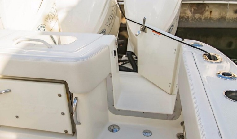 42 Hydra Sports Custom 