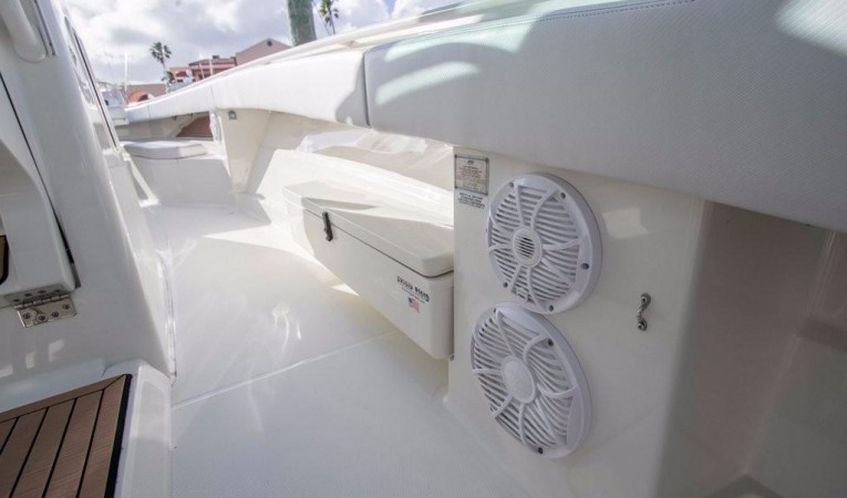 42 Hydra Sports Custom 