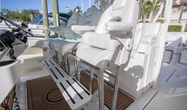 42 Hydra Sports Custom 