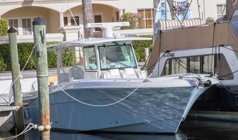 42 Hydra Sports Custom 