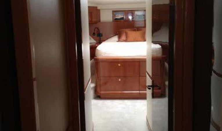 85 SHOELL MARINE COMPANIONWAY