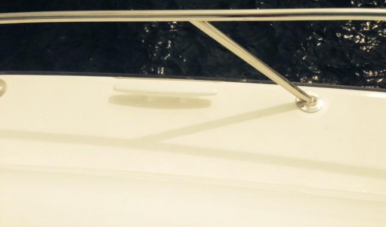 85 SHOELL MARINE FOREDECK