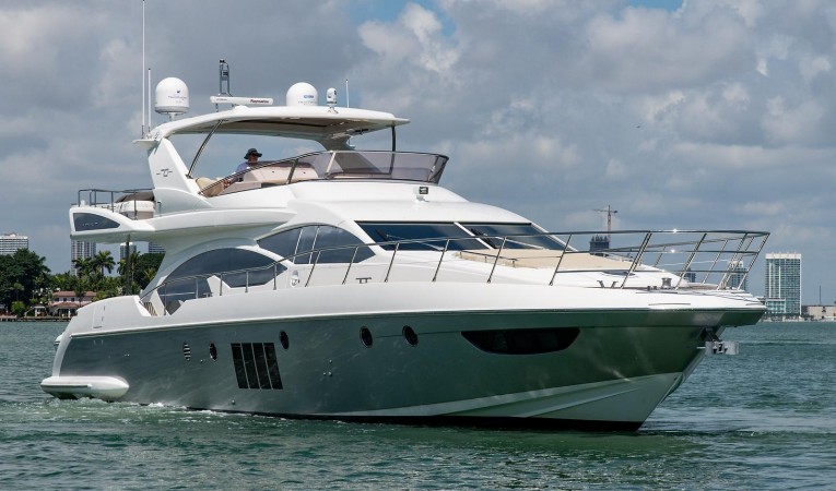 70 Azimut 