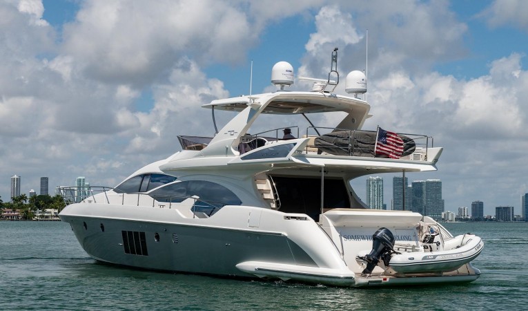 70 Azimut 