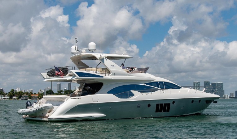 70 Azimut 