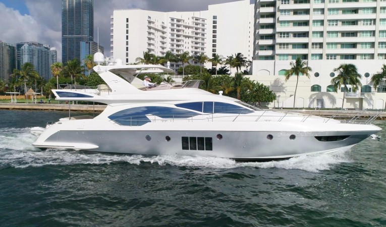 70 Azimut 