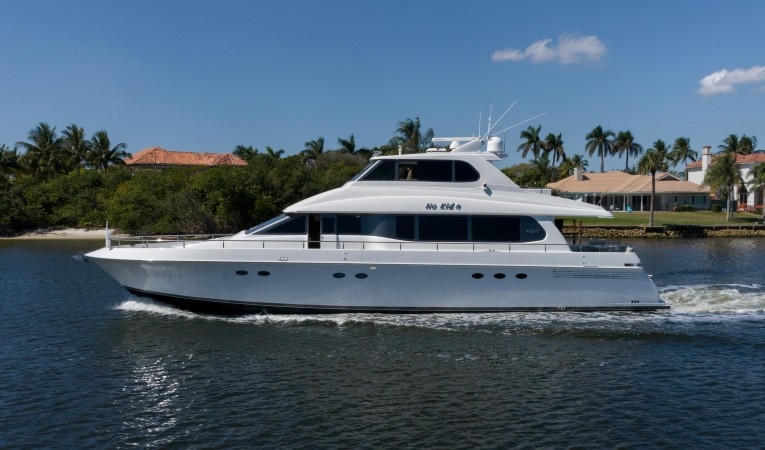 76 Lazzara Yachts 
