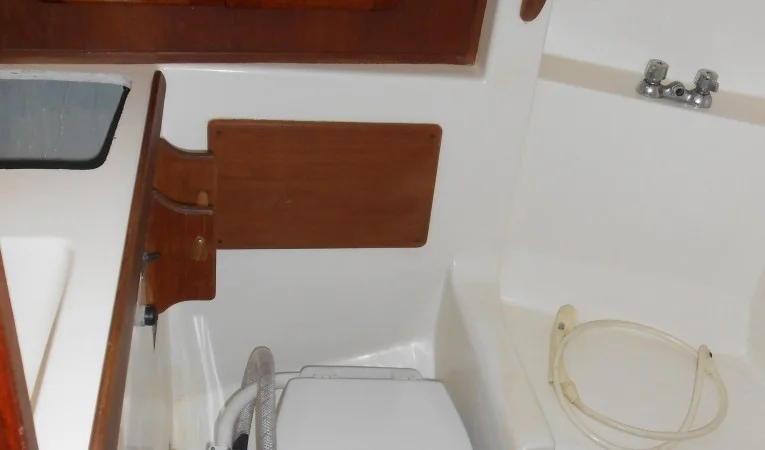 38 Morgan Head/shower