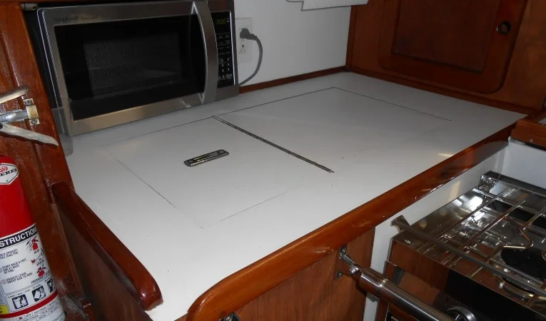 38 Morgan Microwave and icebox