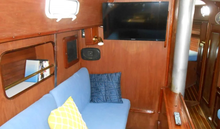 38 Morgan TV on bulkhead