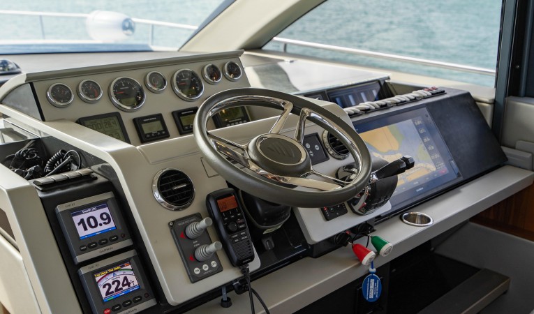62 Fairline 