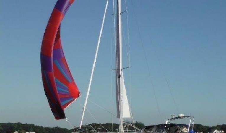 40 Catalina Sailing down wind with Gennaker