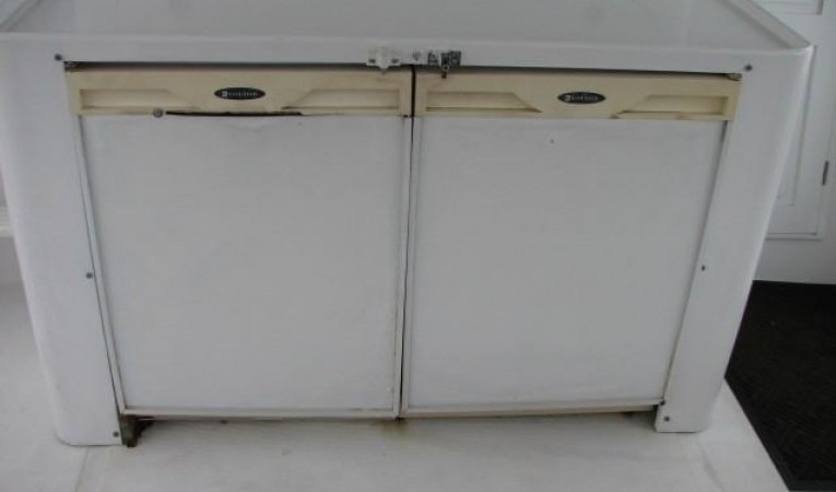 52 Sea Ranger Aft Deck Refrigerator and Freezer
