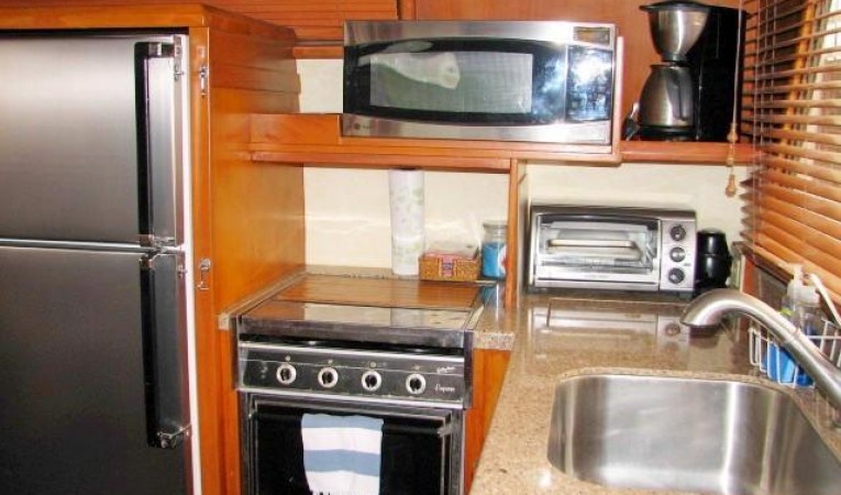 52 Sea Ranger Galley