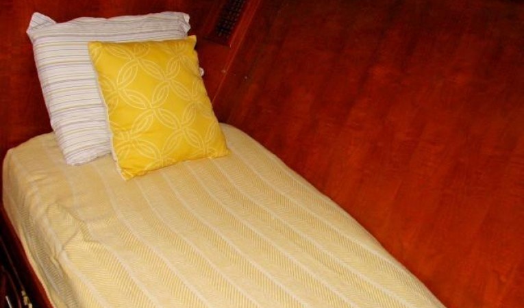 52 Sea Ranger V-Berth Starboard