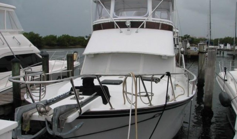 52 Sea Ranger Bow View