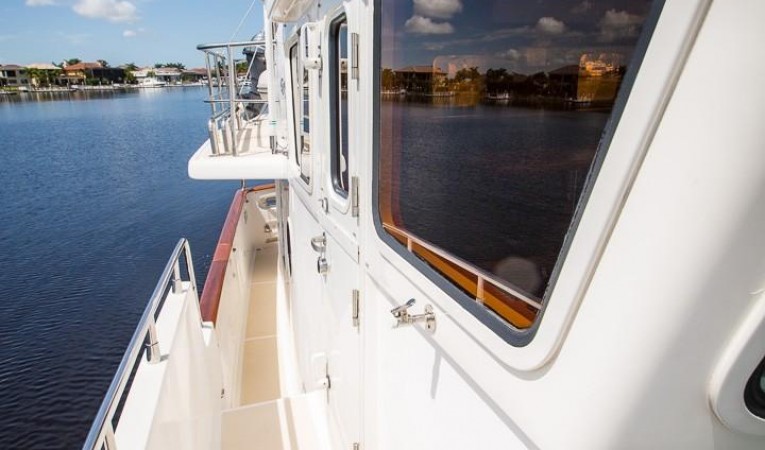 43 Selene Covered Wide Side Decks