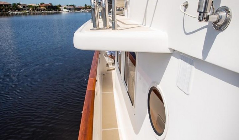 43 Selene Covered Wide Side Decks