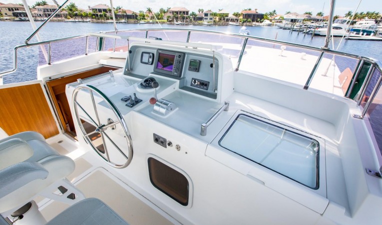 43 Selene Bridge Helm/Stidd Helm Seats