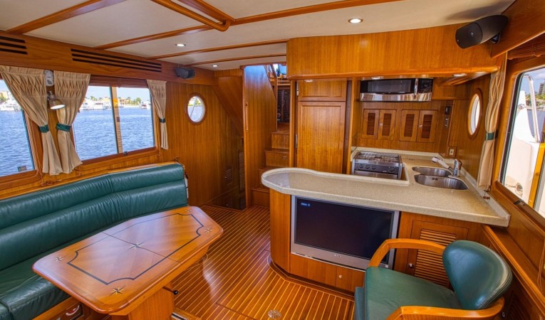 43 Selene Salon/Galley