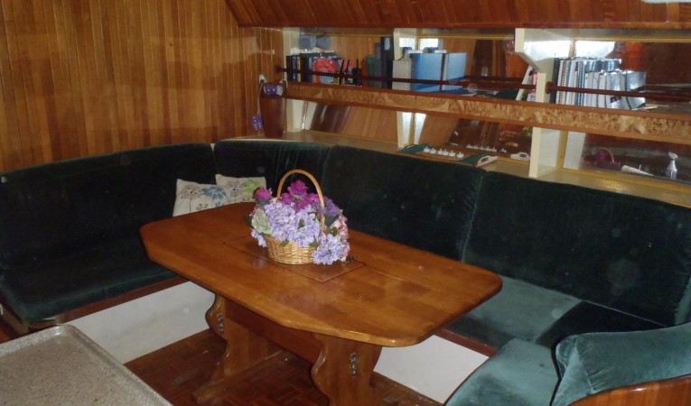 56 Aluminum Boat Co. Salon- Dinette