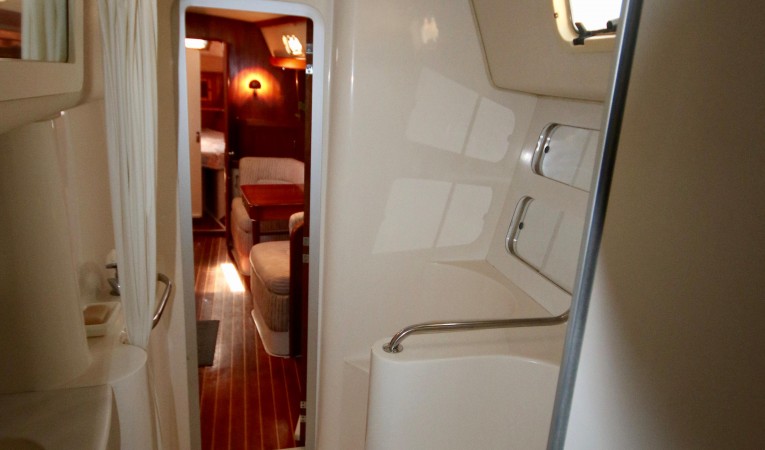 38 Morgan Aft head and shower