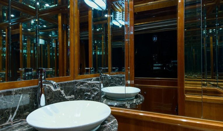 101 Hargrave Day Head