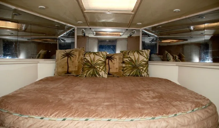 60 Bertram VIP Stateroom Forward