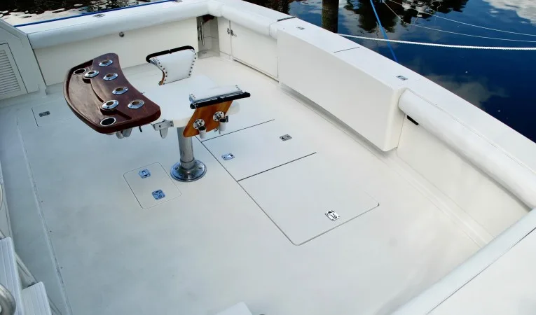 60 Bertram Cockpit