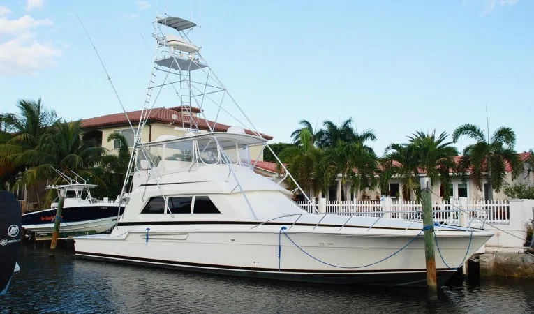60 Bertram Forward Quarter View