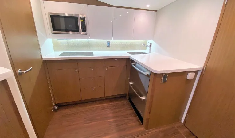 41 Cabo Galley